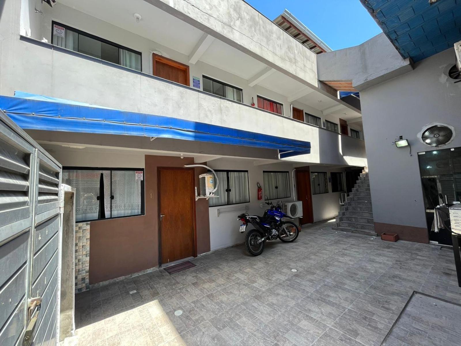 Ferienwohnung Kitnets No Campeche A 500 Metros Do Mar Florianópolis Exterior foto