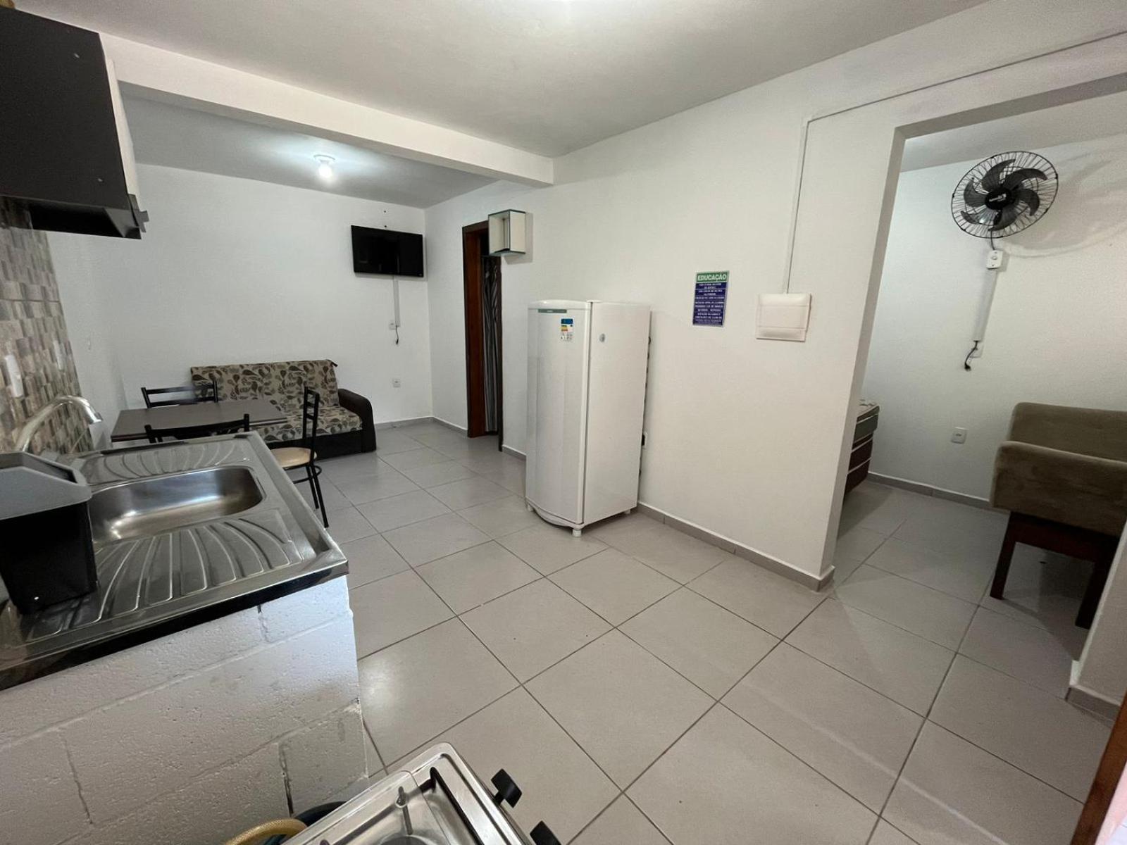 Ferienwohnung Kitnets No Campeche A 500 Metros Do Mar Florianópolis Exterior foto